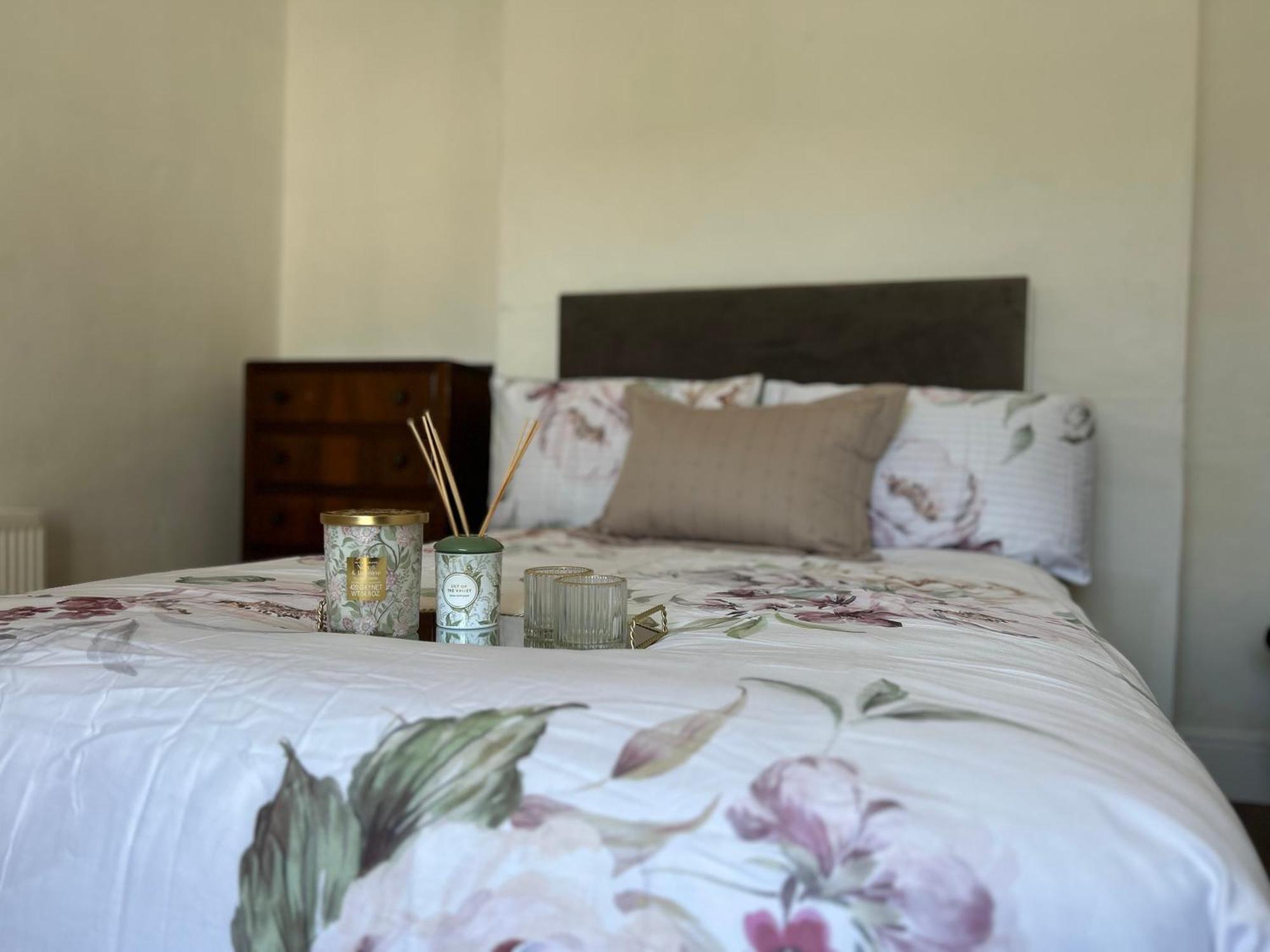 Comfortable Room Newbridge  Kültér fotó