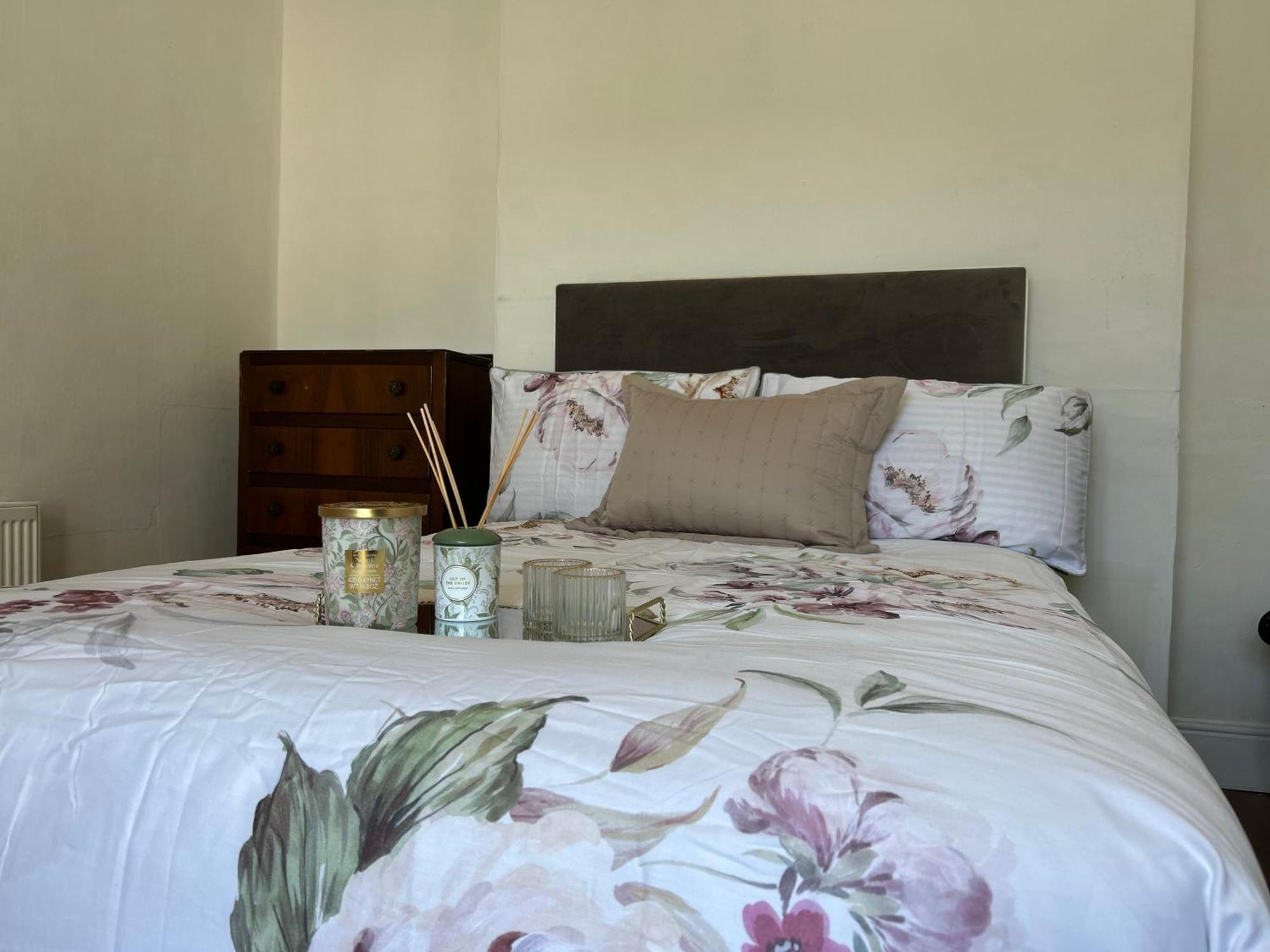 Comfortable Room Newbridge  Kültér fotó